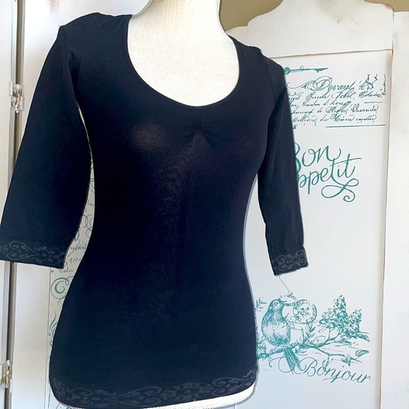 Last Tango 💃🏻 NWOT Ruched 3/4 Sleeve Seamless cream Top Size S/M - Picture 8 of 12